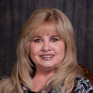 Meet your Posher, Brenda